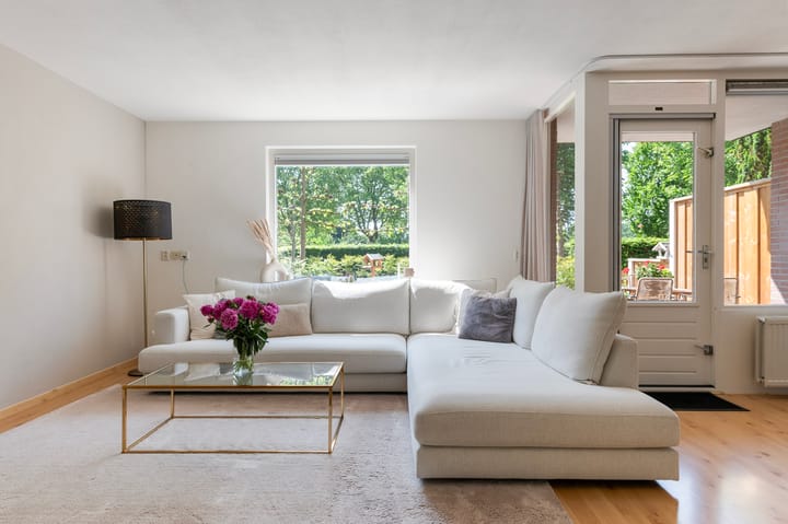 Foto 21 van van Heeckerenweg 10