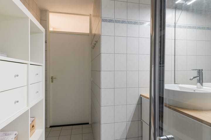 Foto 27 van van Heeckerenweg 10