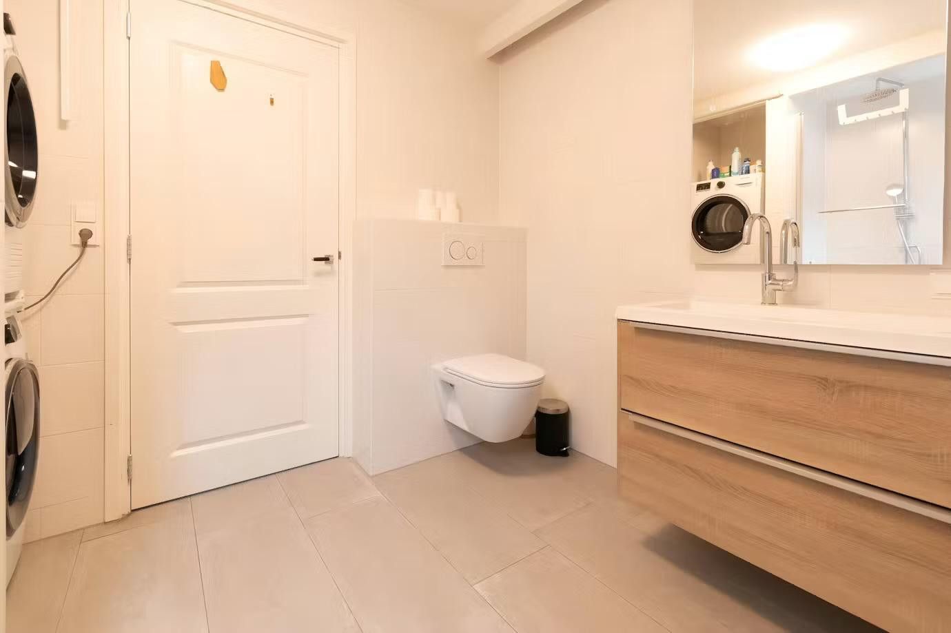 Photo 9 of Hemonystraat 44-3