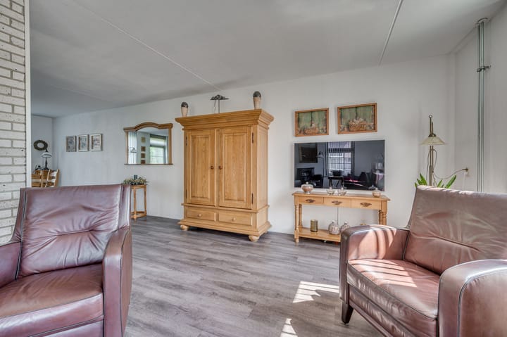 Photo 10 of Oscar Woltersstraat 15