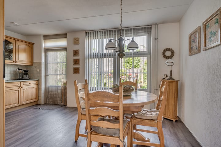 Photo 13 of Oscar Woltersstraat 15