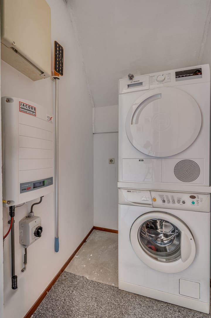 Photo 18 of Oscar Woltersstraat 15