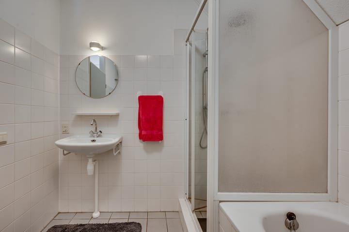 Photo 23 of Oscar Woltersstraat 15