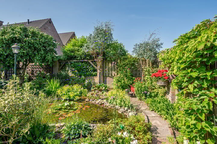 Photo 41 of Oscar Woltersstraat 15