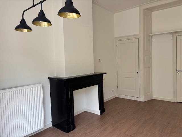 Photo 11 of Burgemeester Reigerstraat 76-A