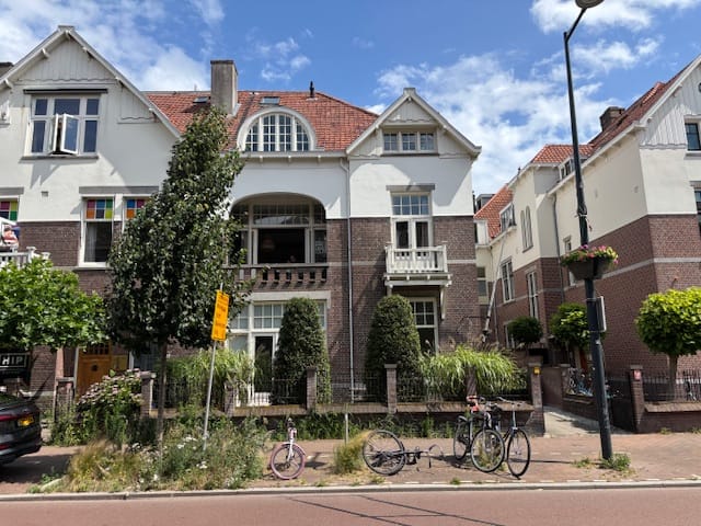 Photo 23 of Burgemeester Reigerstraat 76-A