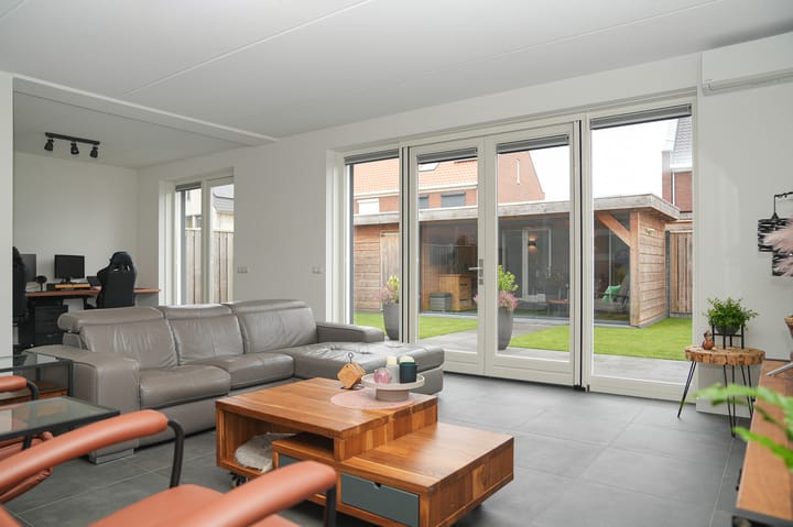 Photo 4 of Boekweitveld 11