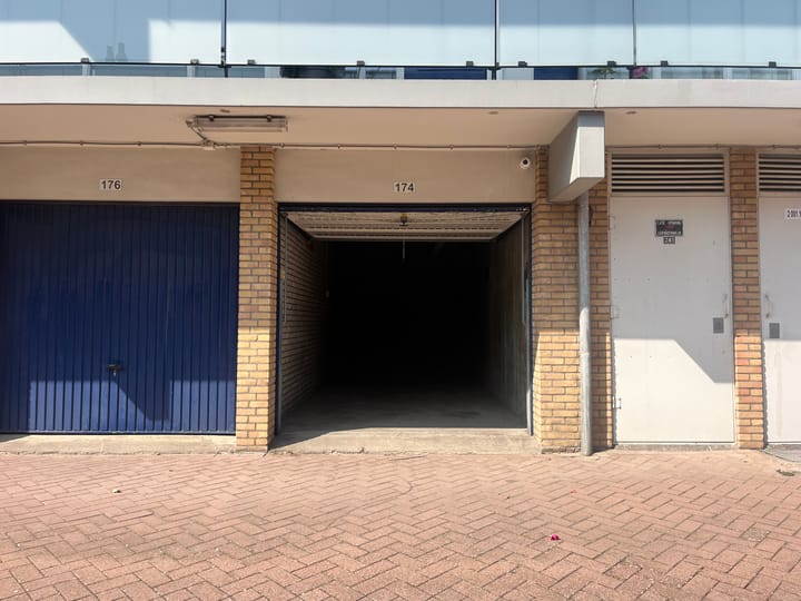 Photo 2 of Aidaplein 174