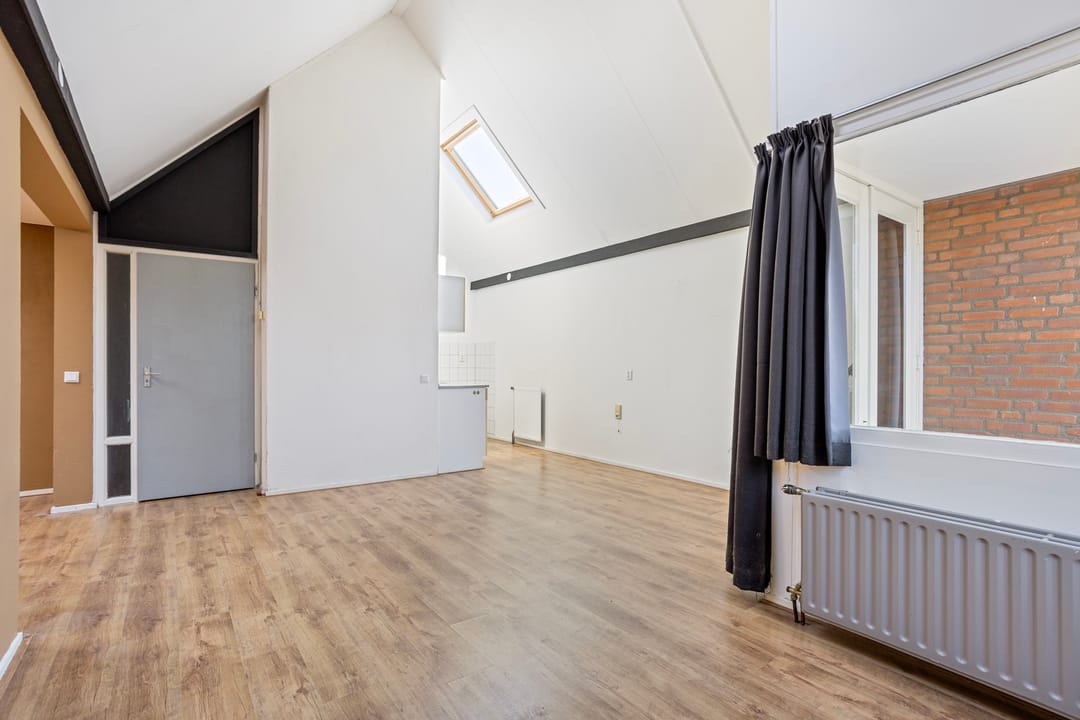 Photo 8 of Van Dishoeckstraat 32