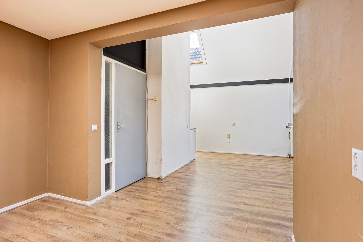 Photo 10 of Van Dishoeckstraat 32