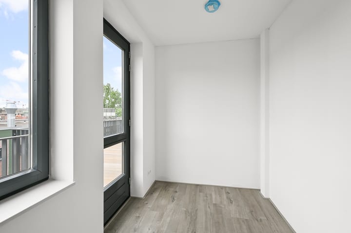 Photo 10 of Stationsstraat 1-N