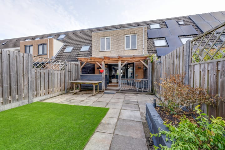 Photo 42 of Mahatma Gandhistraat 64