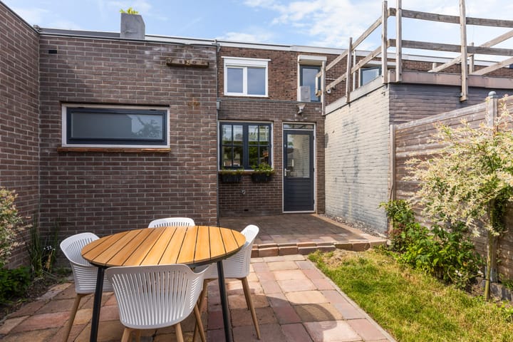 Foto 32 van Rozenstraat 9