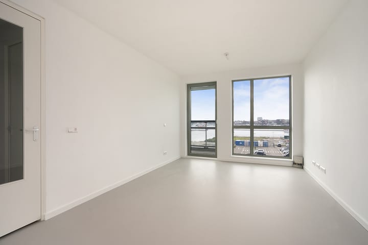 Photo 2 of NDSM-straat 49