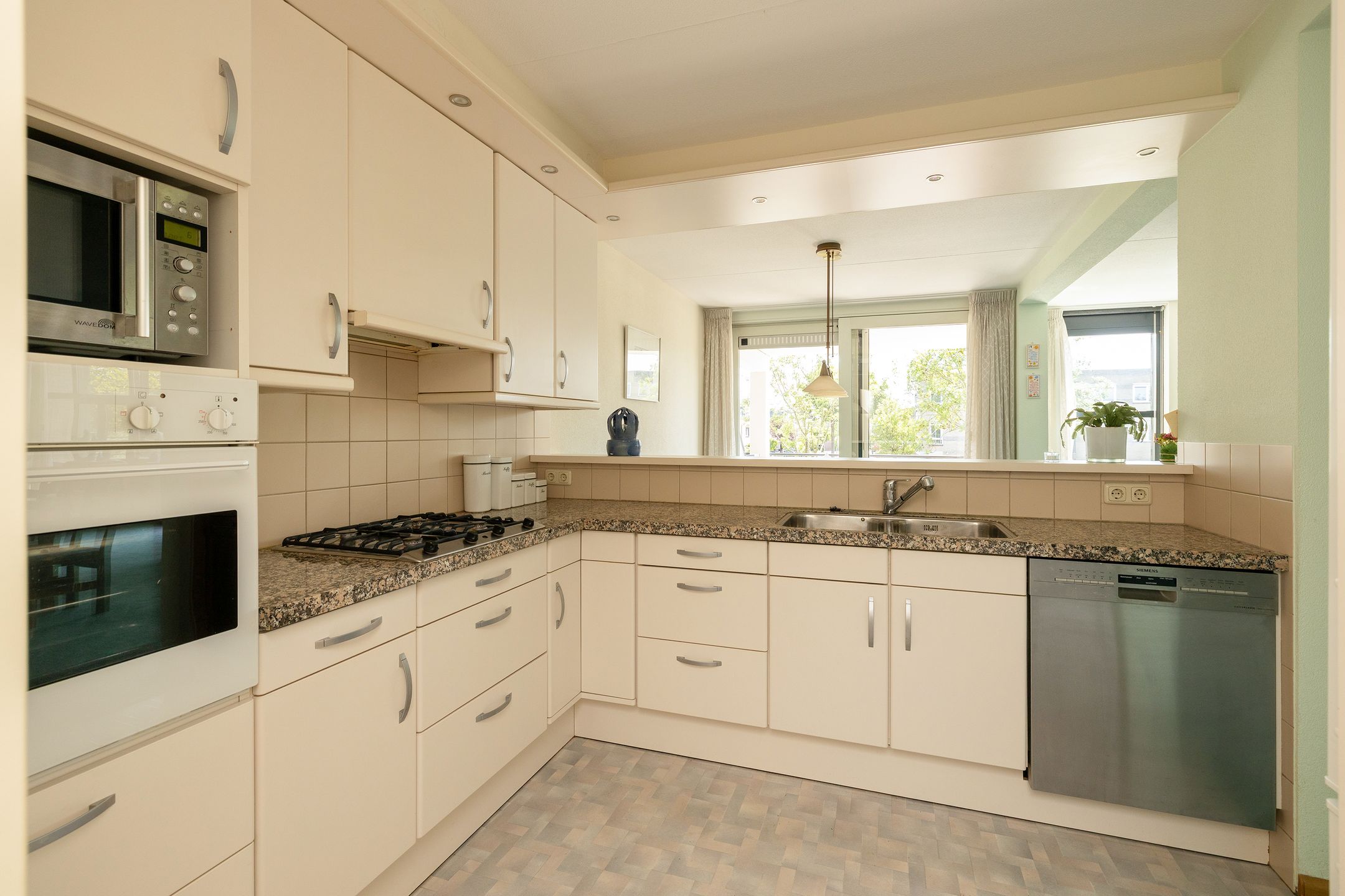 Foto 15 van Van Egmondlaan 85