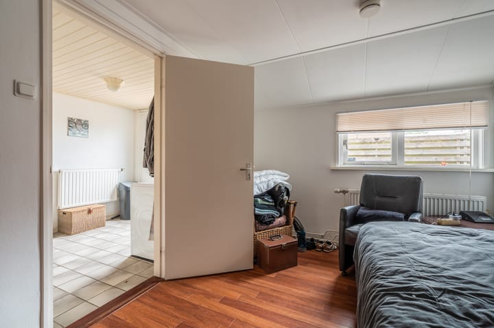 Foto 8 van Middenstraat 81