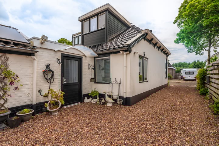 Foto 25 van Middenstraat 81