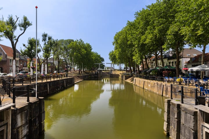 Foto 70 van Tramstraat 5