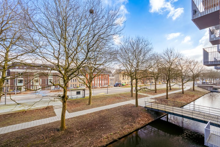 Foto 8 van Bridgemankade 20