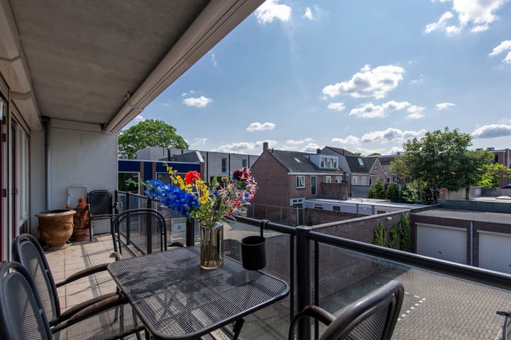 Foto 5 van Bisschop Zwijsenstraat 27-A