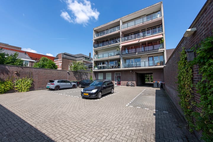 Foto 28 van Bisschop Zwijsenstraat 27-A