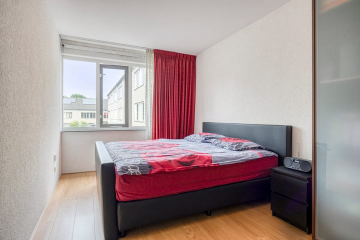 Foto 15 van Martin Ennalsstraat 23