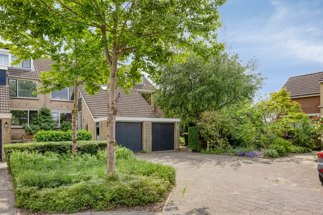 Foto 8 van Esdoornstraat 57