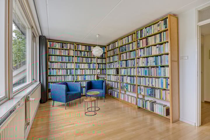 Foto 27 van Esdoornstraat 57