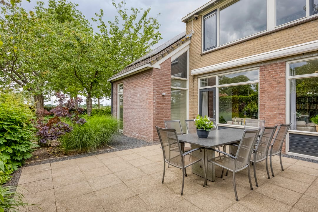 Foto 37 van Esdoornstraat 57