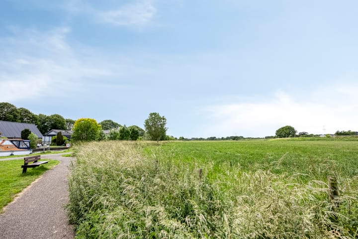 Foto 40 van Esdoornstraat 57