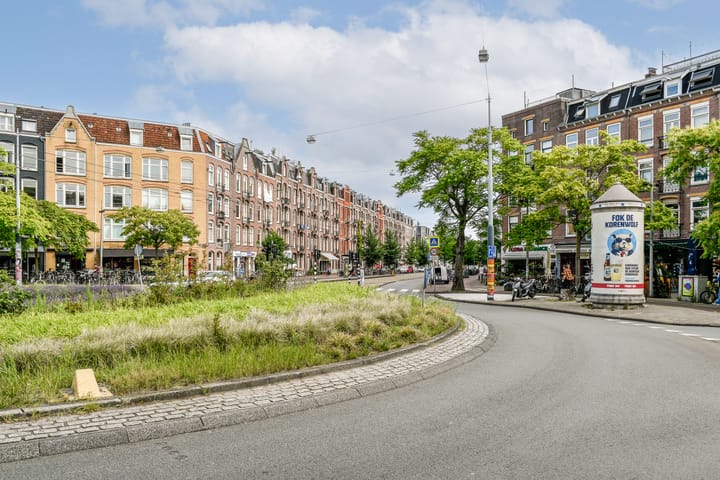 Photo 15 of Van Reigersbergenstraat 47-1