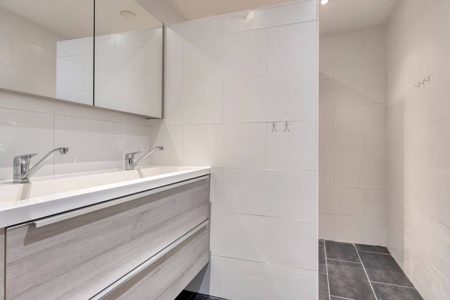 Foto 19 van Nijlanderhemstraat 5