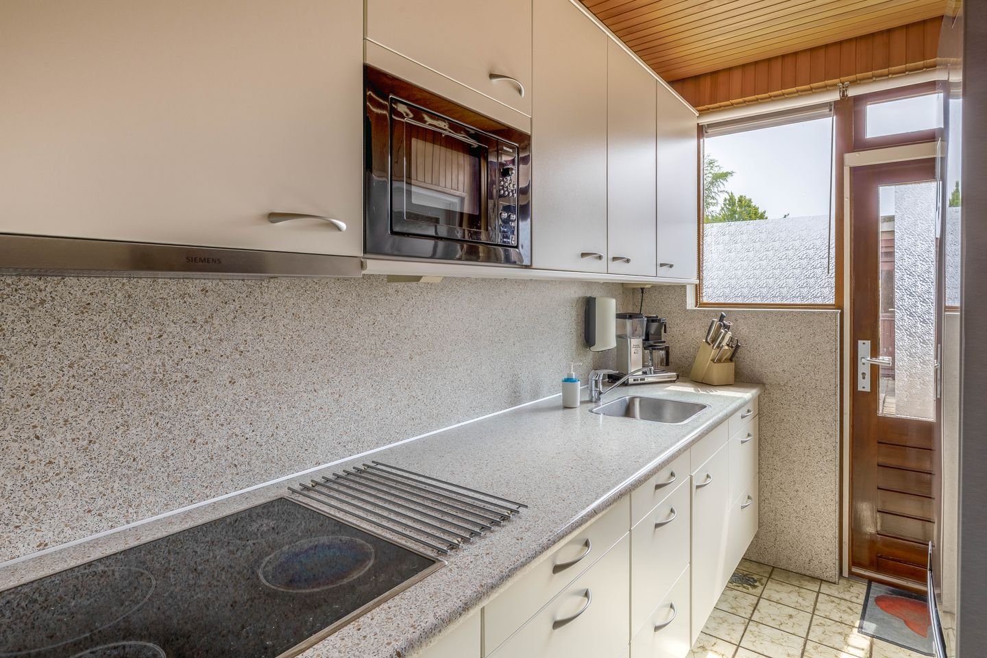 Foto 14 van Willemstraat 9