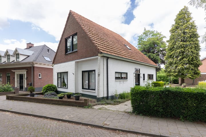 Foto 2 van Marhulzenweg 7