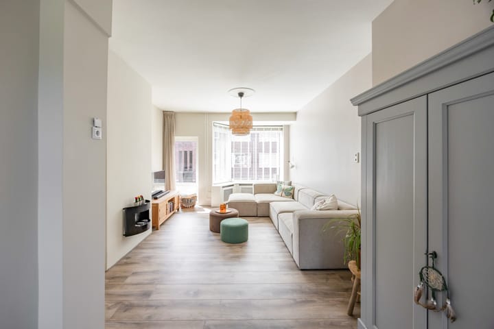 Foto 10 van Van Royenlaan 35-B