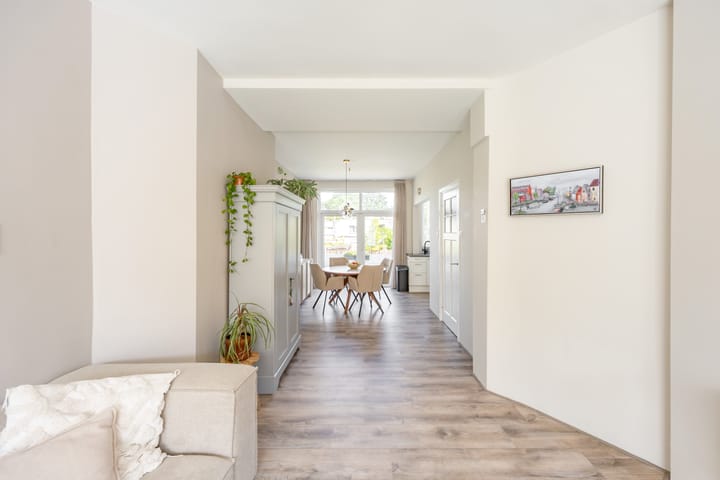 Foto 14 van Van Royenlaan 35-B