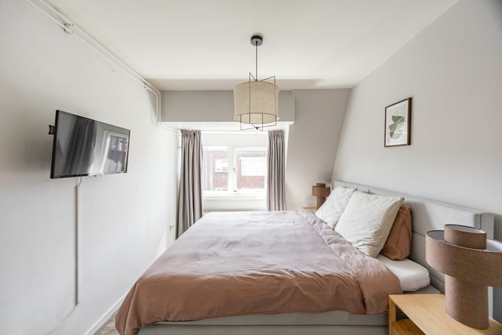 Foto 26 van Van Royenlaan 35-B