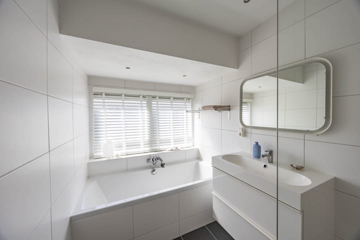 Foto 30 van Van Royenlaan 35-B