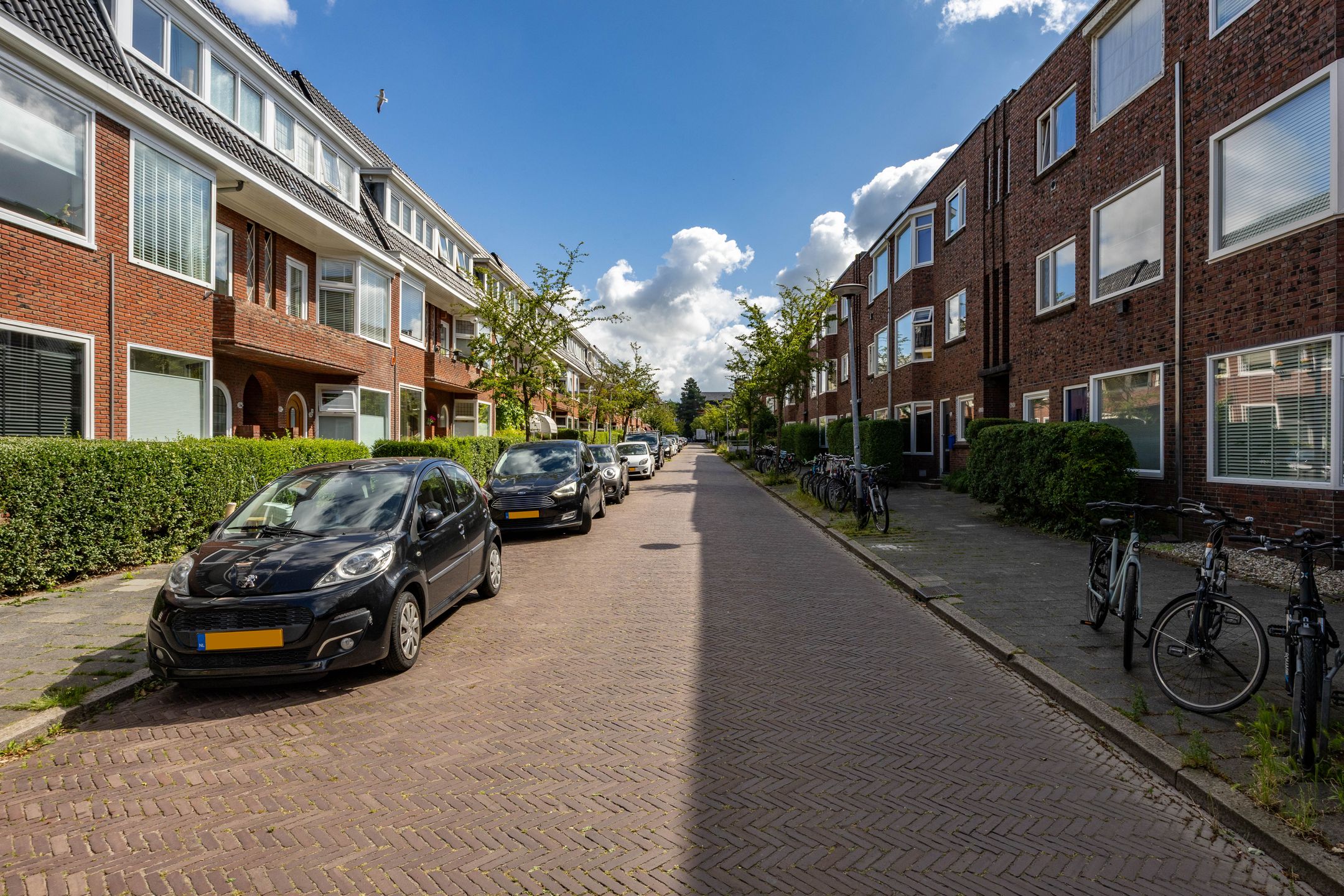 Foto 42 van Van Royenlaan 35-B