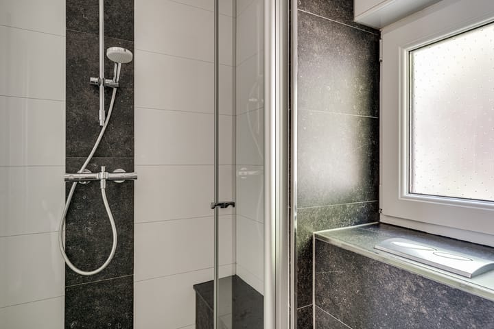 Photo 40 of Westeinde 44