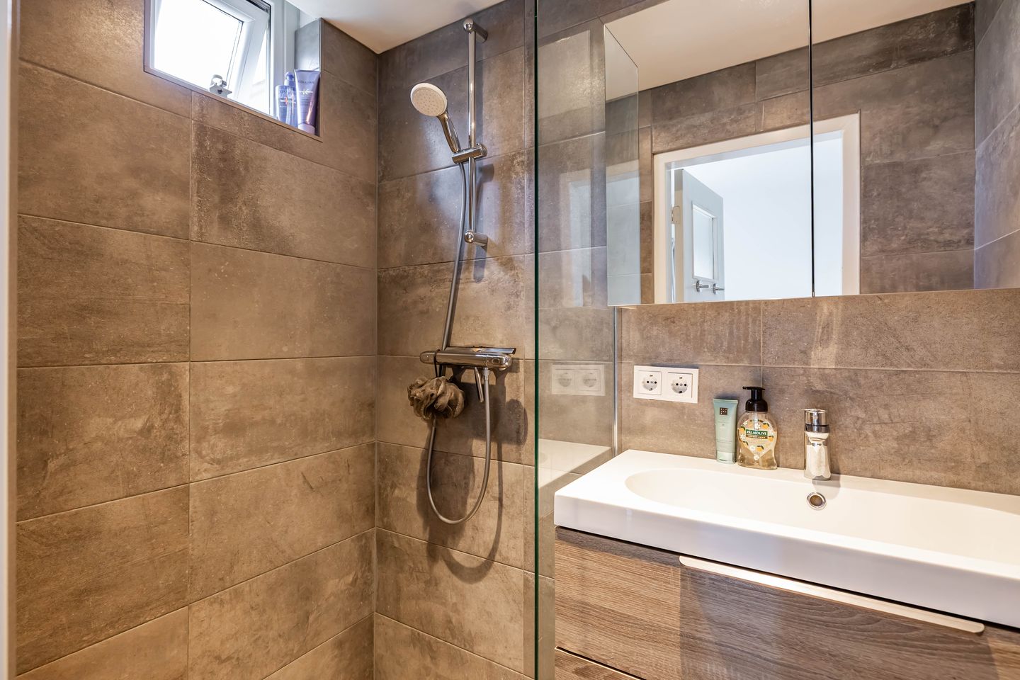 Foto 40 van Jacob van Ruysdaelstraat 13