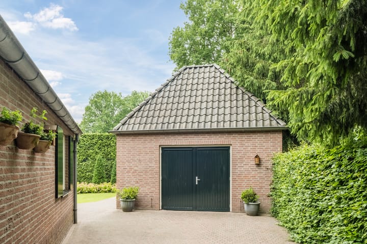 Foto 33 van Hobbel 18-A