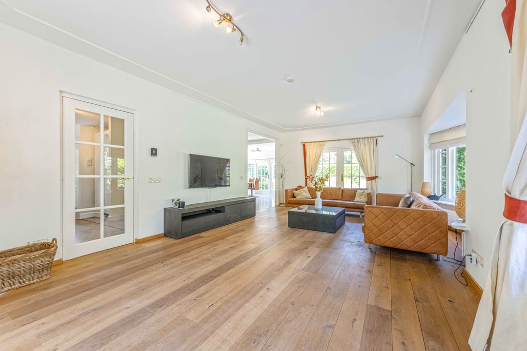 Foto 28 van Naarderstraat 268