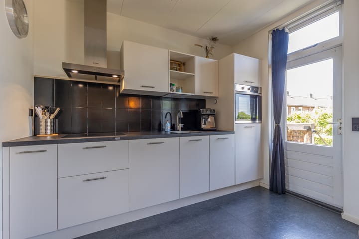 Foto 6 van De Thun 150