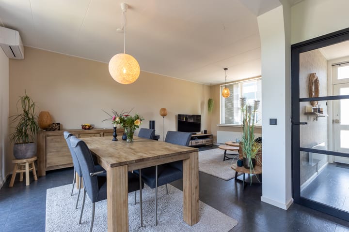 Foto 8 van De Thun 150