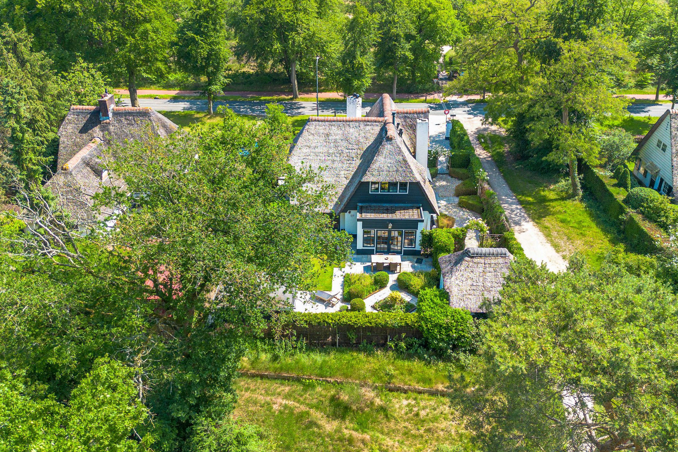 Foto 84 van Naarderstraat 268