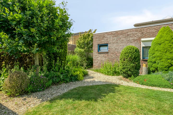 Foto 34 van Heersweg 20-B