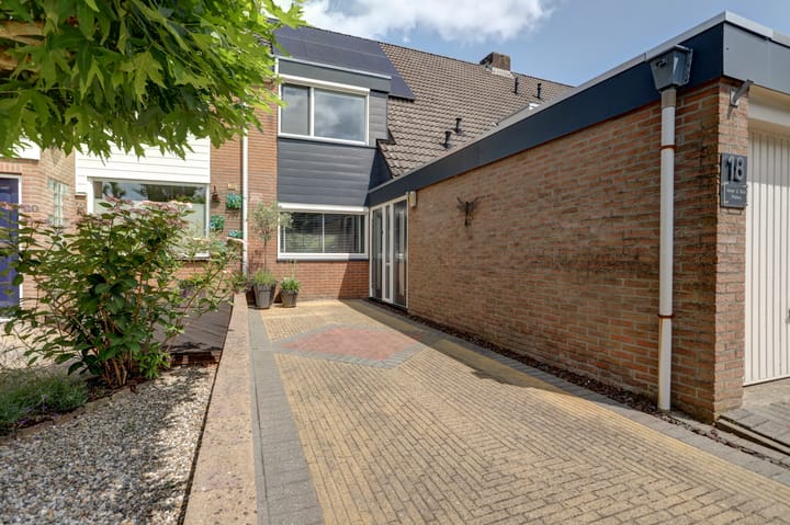 Photo 39 of Blijdeburg 18