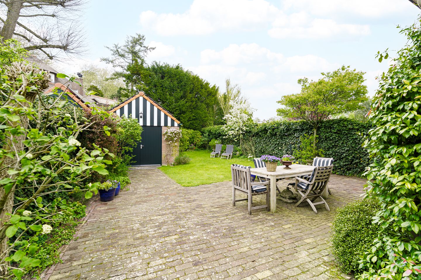 Foto 35 van Clematislaan 5