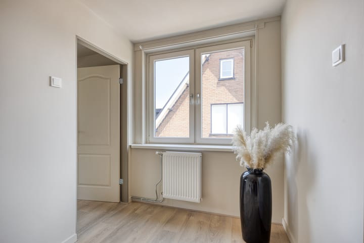 Foto 21 van Valkenweg 64